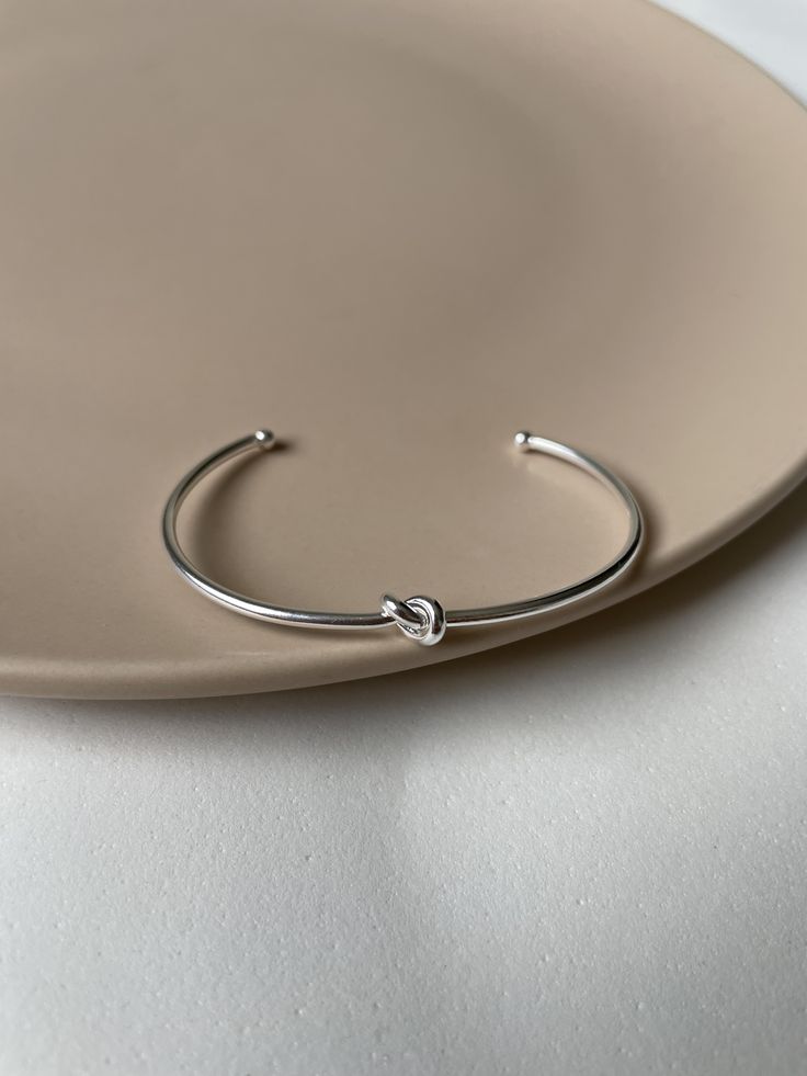 Details Knot Cuff Bracelet