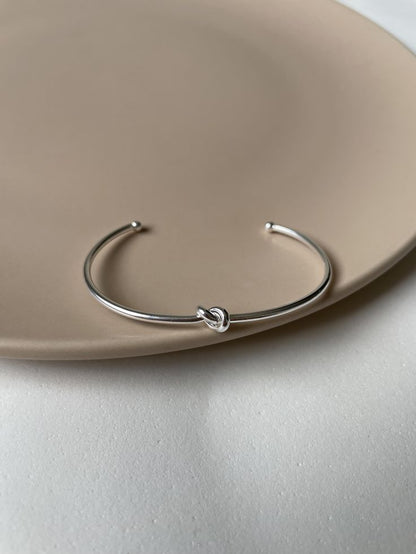 Details Knot Cuff Bracelet