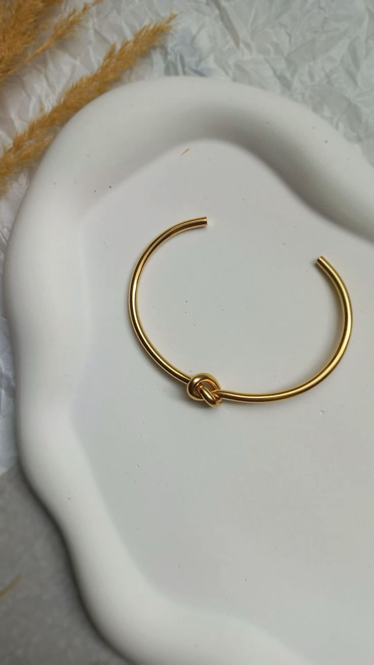 Details Knot Cuff Bracelet