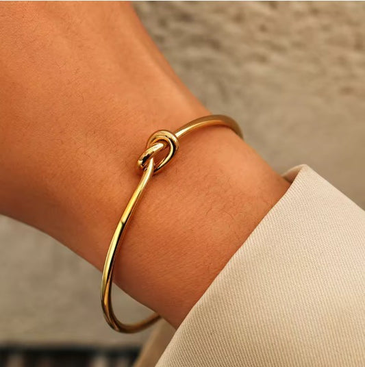 Details Knot Cuff Bracelet